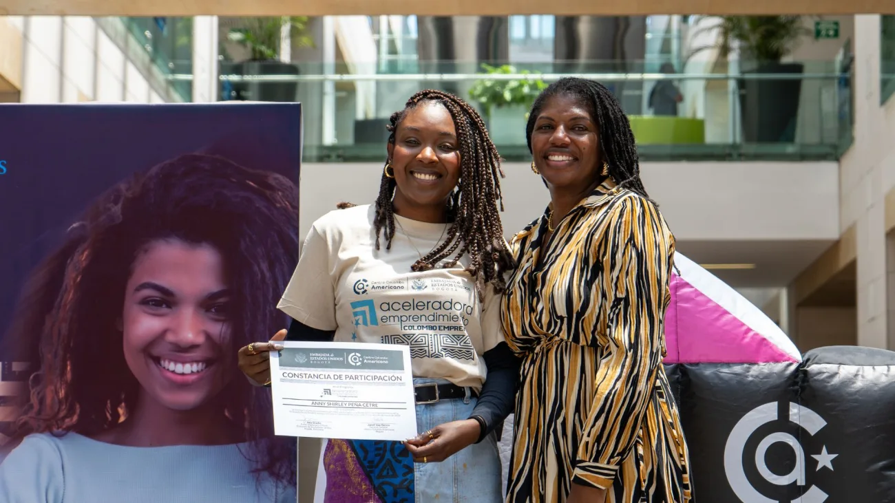 Centro Colombo Americano Bogotá recibe el Sello de No Discriminación