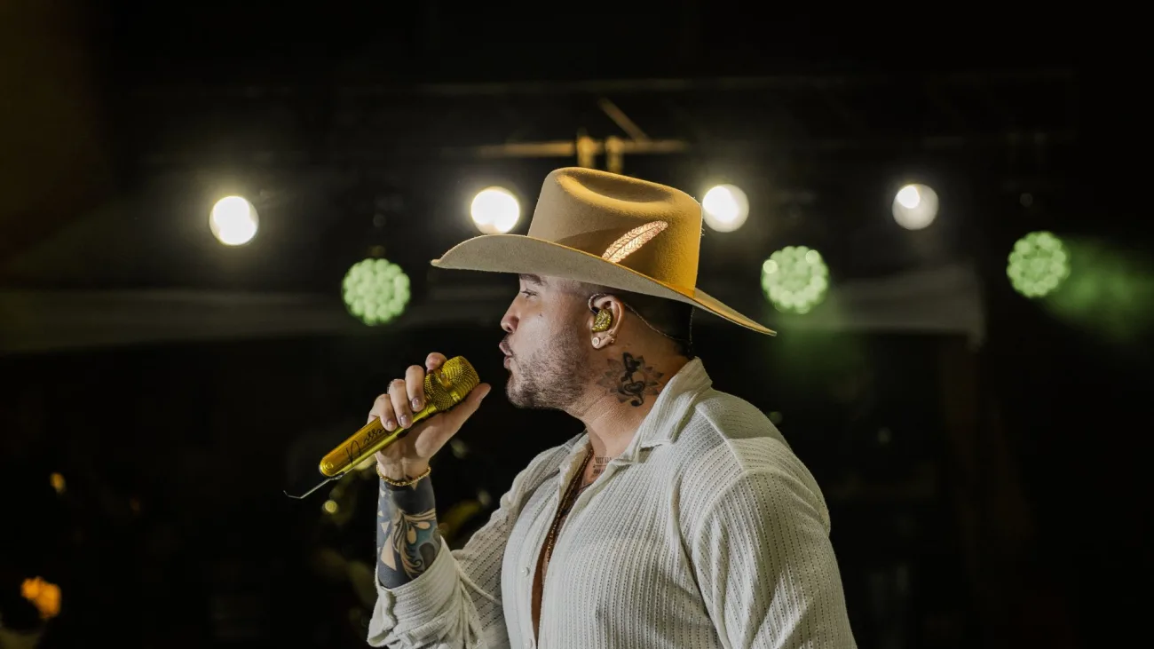 Jessi Uribe hace historia en los Grammy 2025 con su disco ‘De Lejitos’