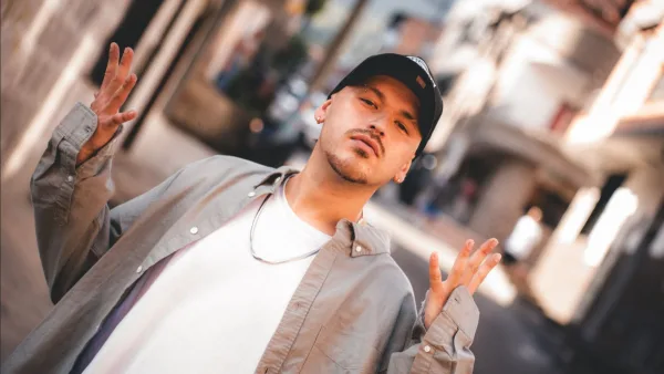 Penyair presenta "Filantropía", un homenaje a la humanidad a través del hip hop