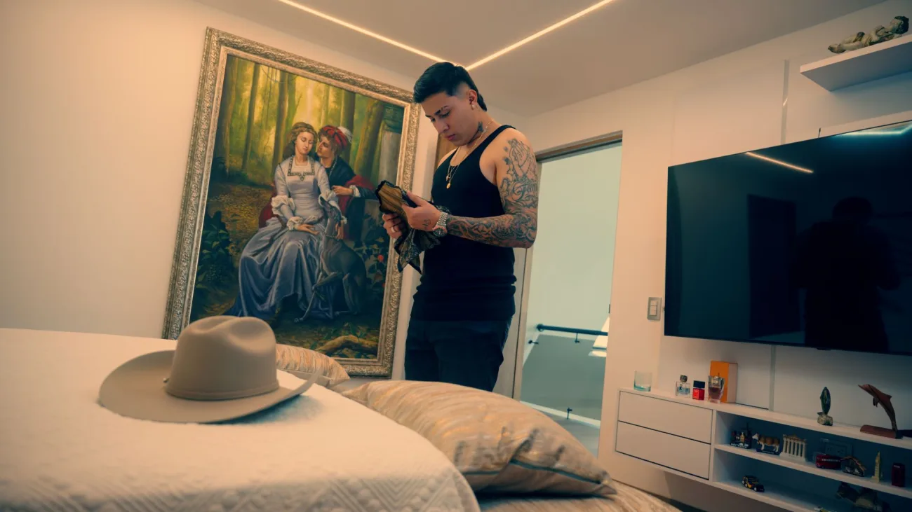 Jhaner Trujillo estrena "WI-FI": un canto al desamor y la nostalgia