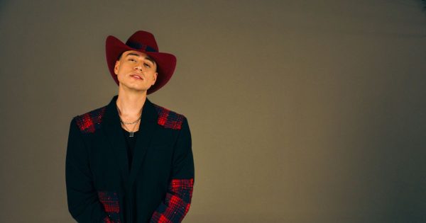 Pepe Guerrero reinterpreta “La Ladrona” para celebrar sus cinco años de carrera