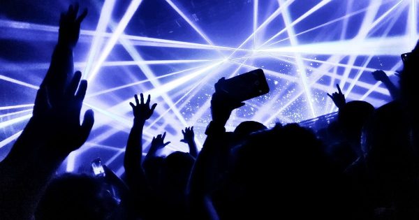 Colombia escucha más electrónica al día que tres festivales globales juntos