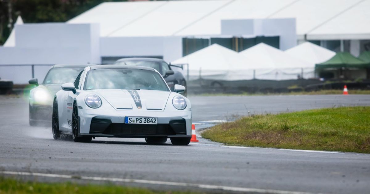 Porsche World Road Show 2025 llegó a Colombia con su apuesta eléctrica