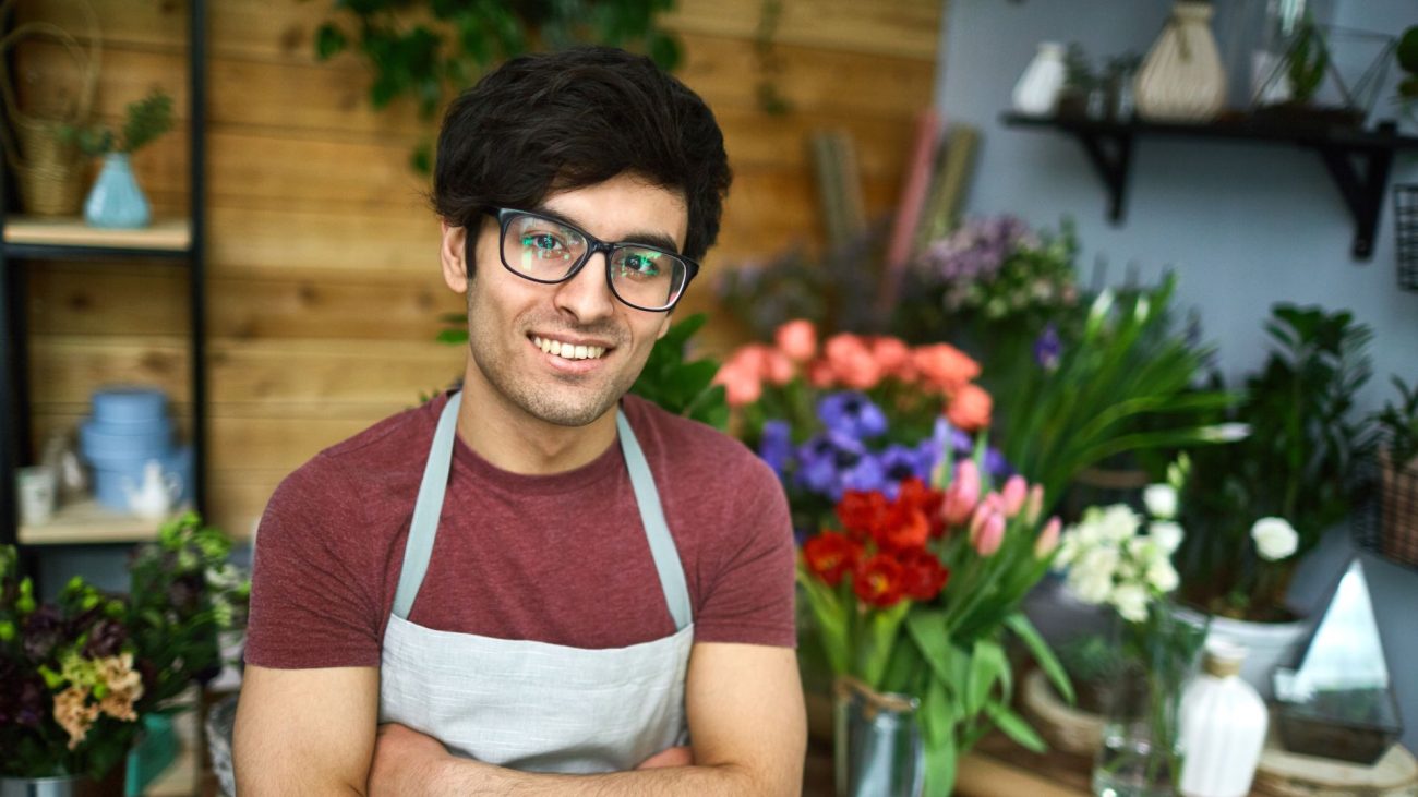 Más de 14.000 estudiantes participarán en Biz Fest 2025 el 16 de septiembre en Bogotá. El festival gratuito incluye ferias de empleo y becas.