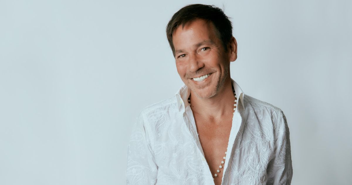 Héctor Montaner presenta el video en vivo de su nuevo sencillo “Tururú”