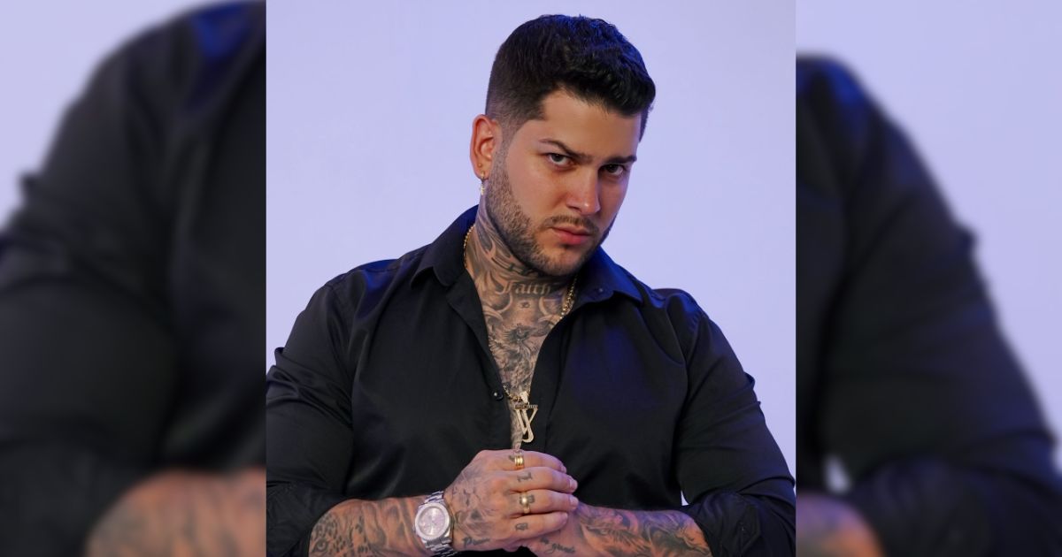 Juan Vélez presenta Dos vidas, su regreso a la música popular