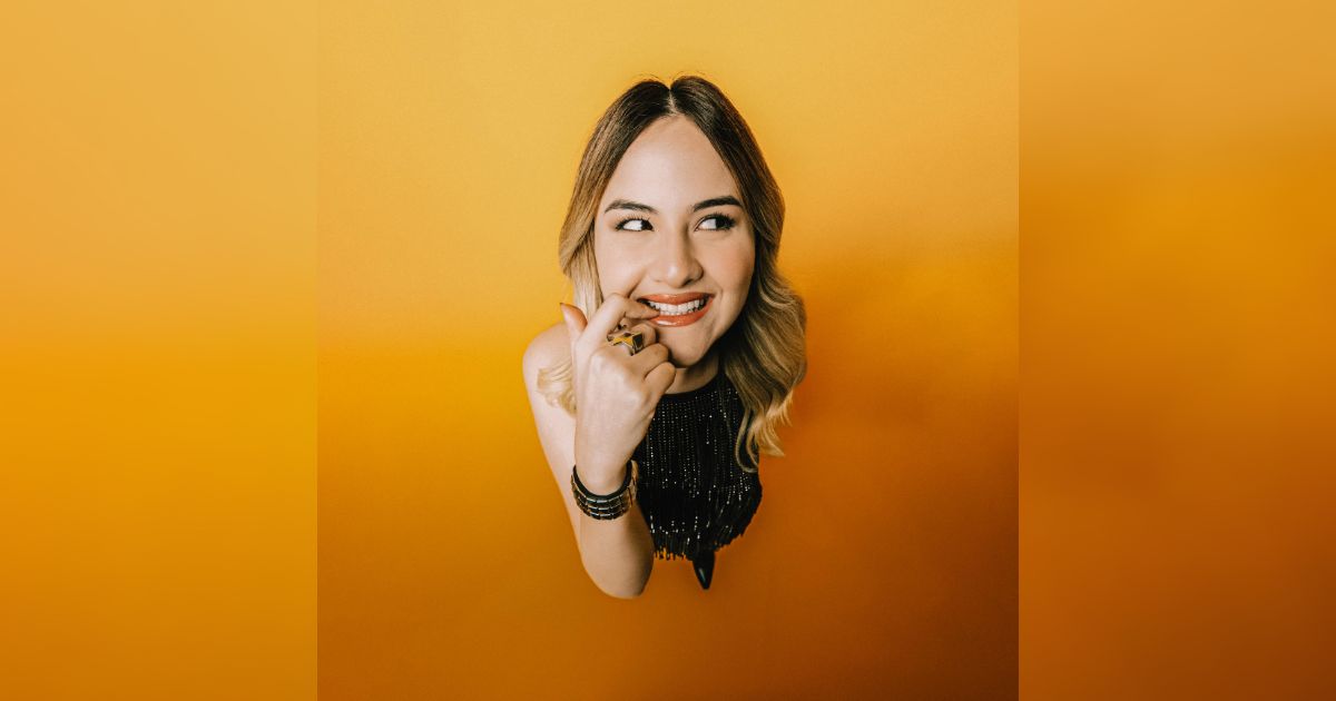 Lo nuevo de Mar Rendón: Pero No Tanto