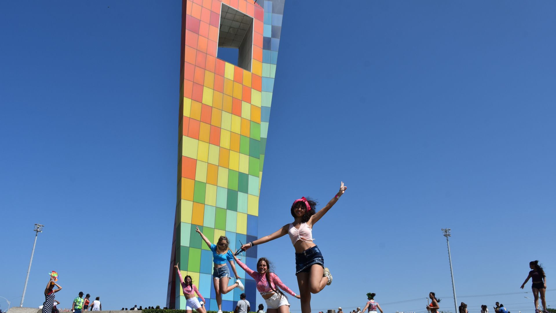 ¡Gran lanzamiento! Colombiar 4 Generaciones estrena este 24 de noviembre en Canal Trece