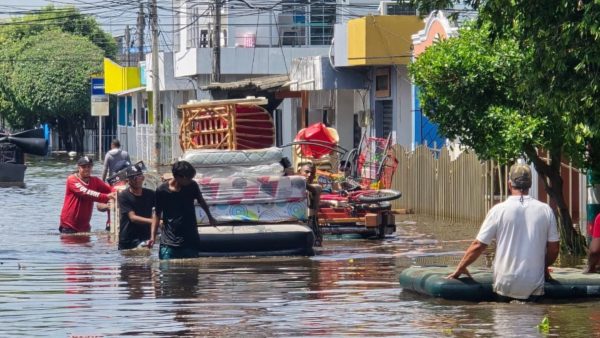 Más de 120.000 personas damnificadas por inundaciones en el norte de Colombia