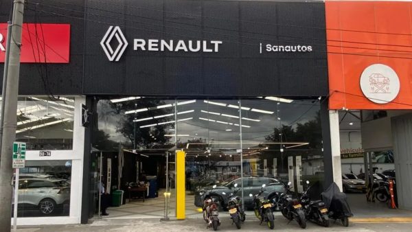 Sanautos abre nueva sala Renault en Morato y fortalece la oferta de vehículos híbridos y eléctricos en Bogotá