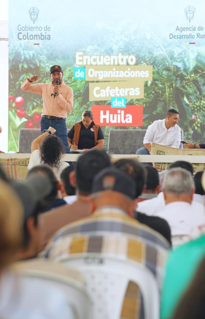 Caficultores del Huila participaron en el Encuentro de Organizaciones Cafeteras con el apoyo de la ADR