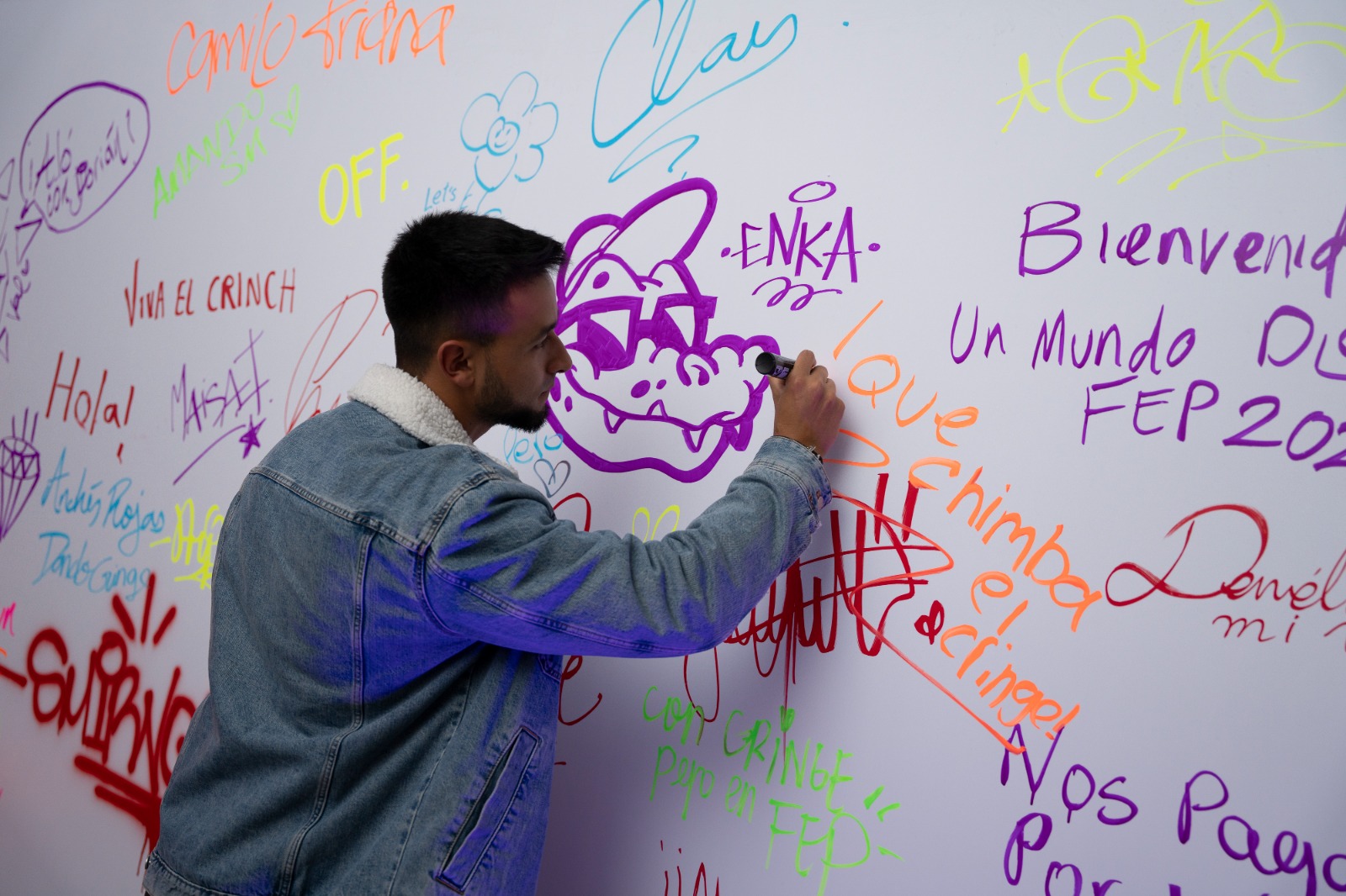 El arte de ser tú mismo: La casa en Bogotá que premia el contenido “sin filtros” con entradas al FEP