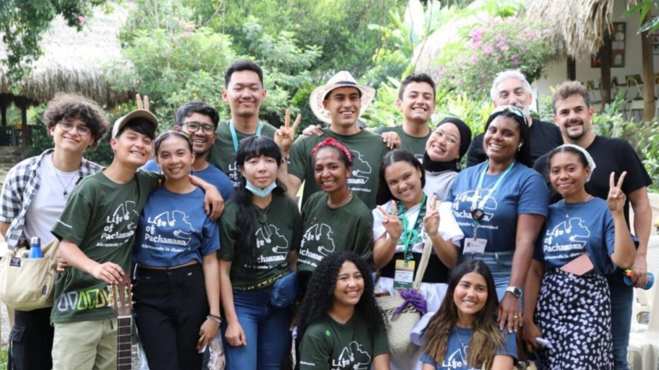 Jóvenes impulsan hoja global para acelerar transición energética