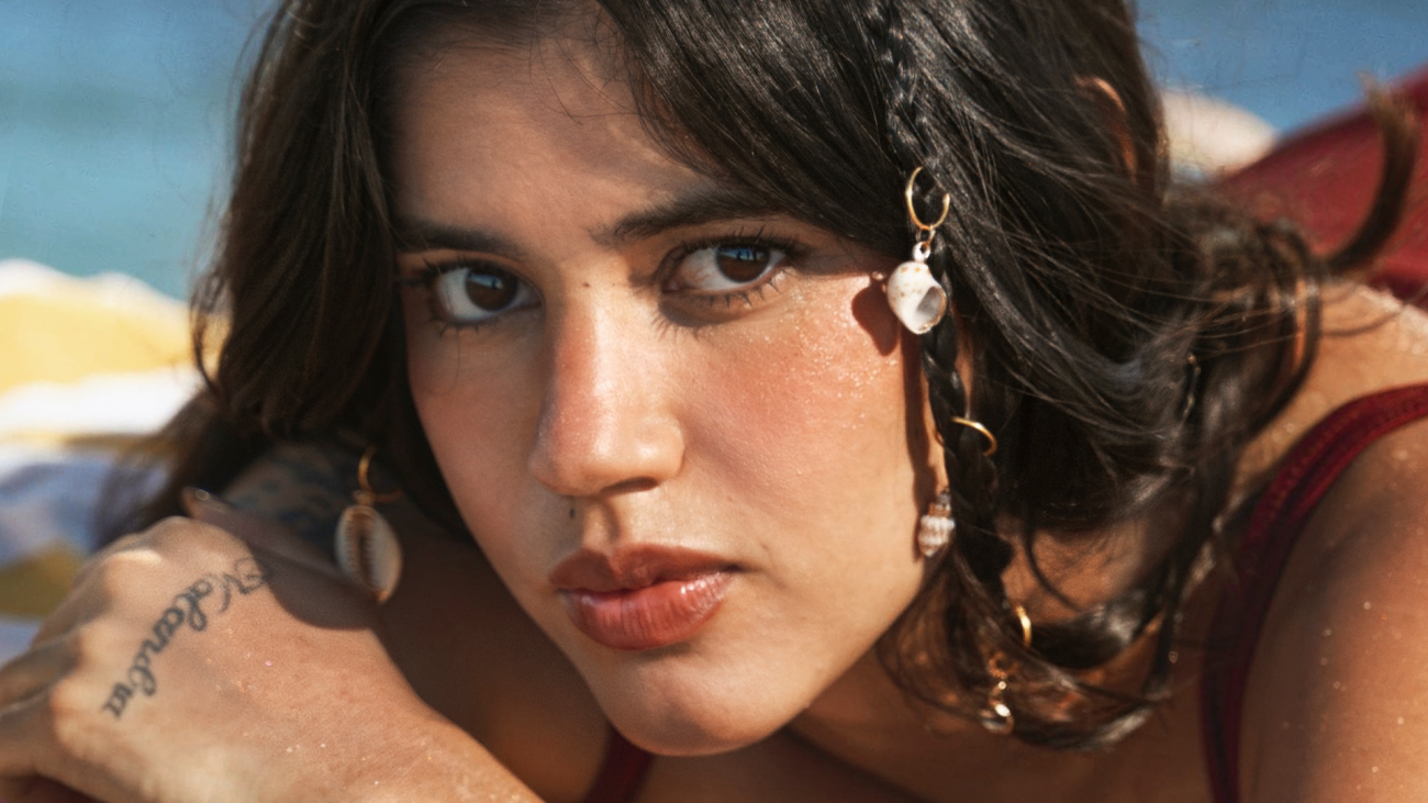 Mari La Carajita De Locos sencillo música urbana sensual