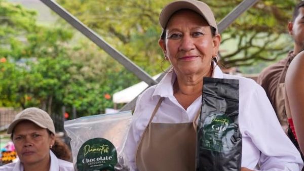 Mujeres cafeteras de Planadas exportan café a China y Canadá