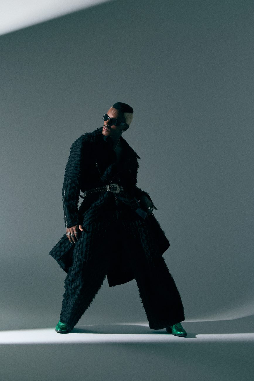 Junior Zamora explora la bachata y R&B con “Me va bien”