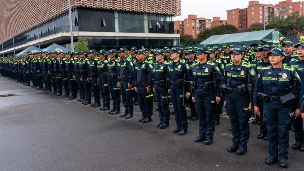 Elecciones 2026: 408.000 uniformados custodian puestos de votación