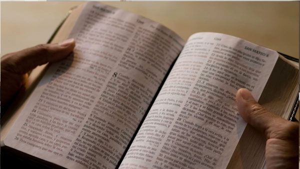 Más allá de la fe: 3 curiosidades de la Biblia que están desafiando a la ciencia y la tecnología hoy