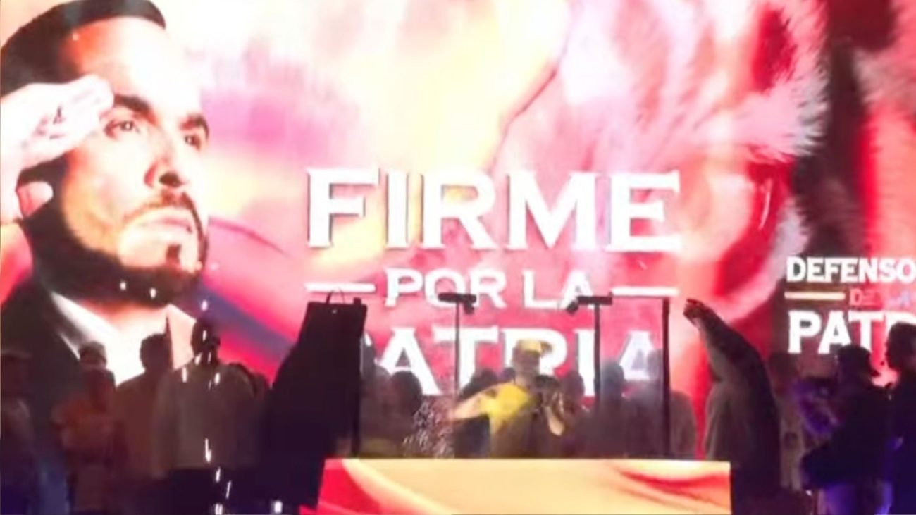 Abelardo de la Espriella responde desde un buque blindado: "No permitiremos que Petro y Cepeda se roben las elecciones"