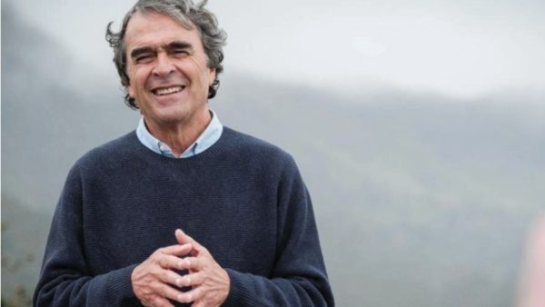 El factor Fajardo: Más de un millón de ciudadanos eligen el centro y definen las llaves del balotaje