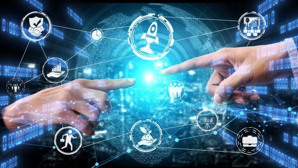 La Ruta TIC: Una unidad móvil que siembra habilidades digitales en la Colombia profunda