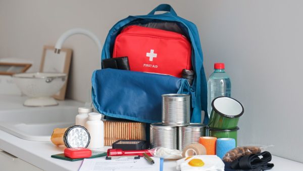 El kit de supervivencia definitivo: ¿Qué tener a mano ante un desastre natural?