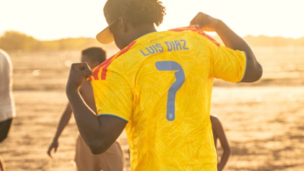 De la calle a la gloria: El freestyler Fat N rinde homenaje a Luis Díaz con su nuevo sencillo "DÍAZ LUCHO"