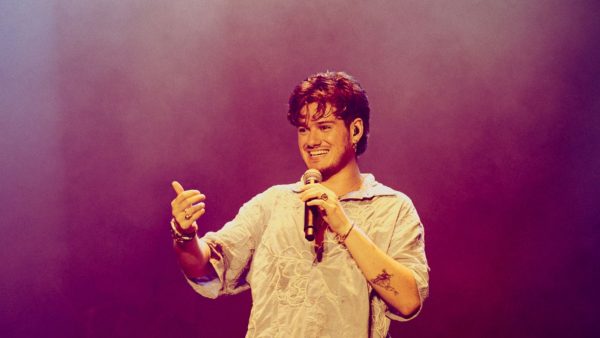 Nico González: El productor y director musical colombiano que revoluciona el pop latino desde Miami