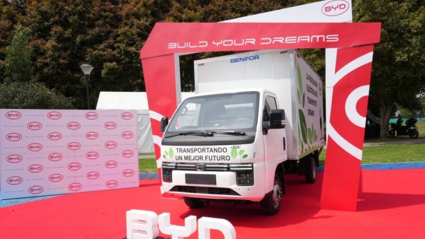 Movilidad sostenible: BYD lanza camiones 100% eléctricos para transformar la logística de carga en Colombia