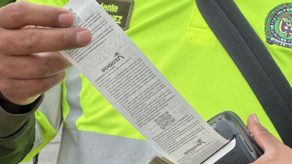 Alerta en Bogotá: Ojo con la nueva estafa de códigos QR en falsos comparendos