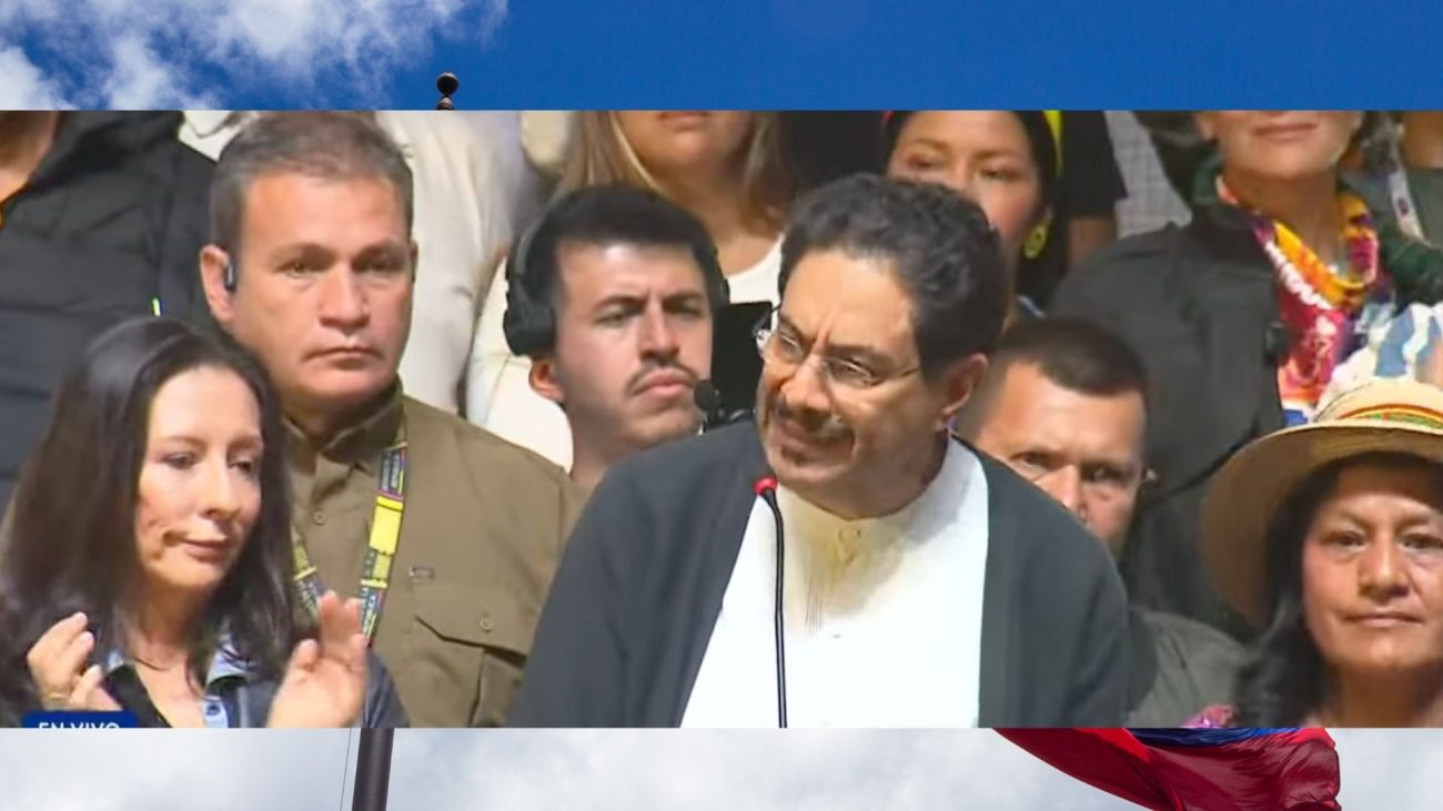 “Reconoceremos el resultado oficial una vez culmine el escrutinio”: Iván Cepeda agradece a sus 12.7 millones de votantes