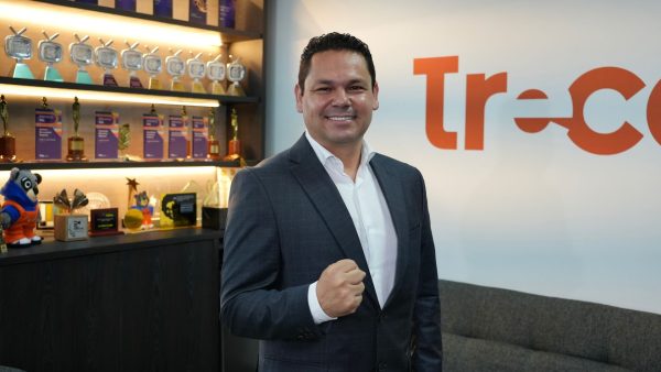 Jhon Alejandro Linares Camberos, entre los tres líderes digitales de Latinoamérica: la visión que impulsa el nuevo Canal Trece